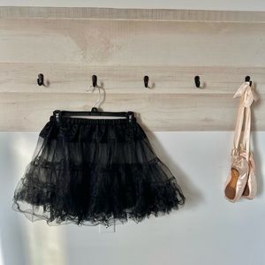 Black petticoat crinoline, size large child